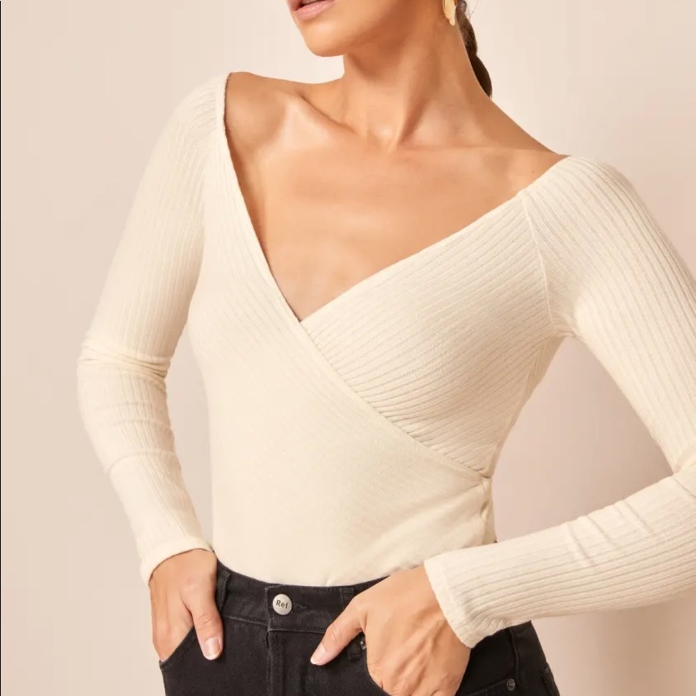 🆕 Reformation Minnie Top